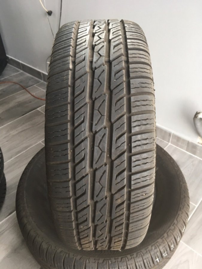 2 opony 235/16/16 Barum Bravuris 4x4 8mm