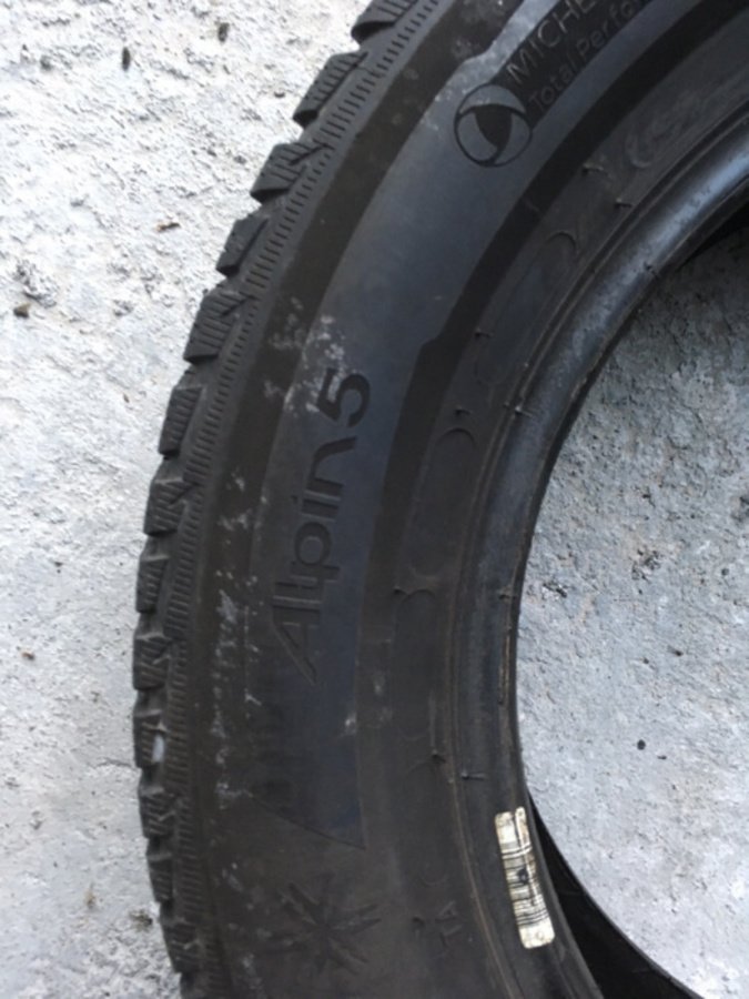 opona 195/65/15 Michelin Alpin 5 2014r
