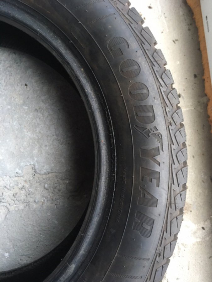 opona 205/60/16 Goodyear Vector 4 seasons 2018r