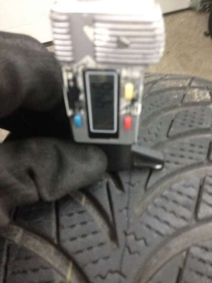 2 opony Goodyear Ultragrip 7 195/55/16