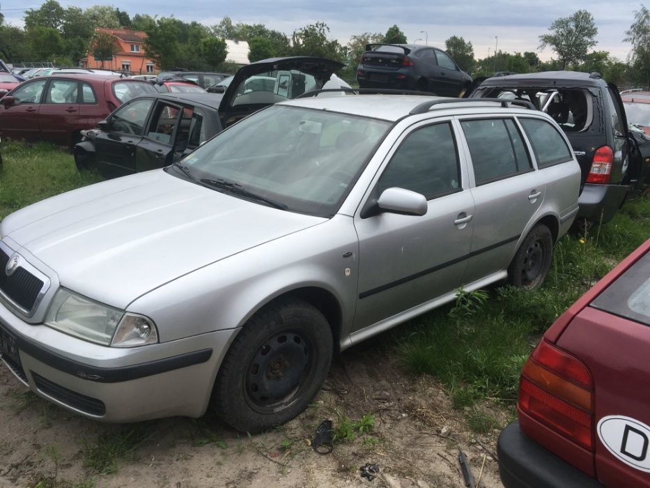 skoda octavia kombi 1.9 diesel 81kW 2002r na części