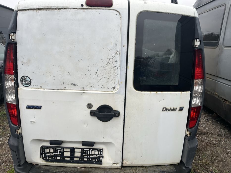 Fiat Doblo 1.9 diesel 46 kw 223 a6.000 manual
