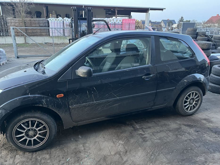 Ford Fiesta v 1.3 benzyna 44 kw baja d2