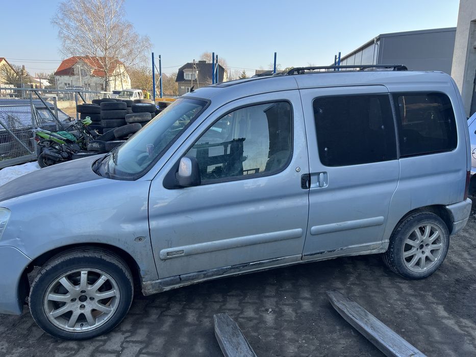 Citroen Berlingo 1.6 16v benzyna 80 kw 10 fx3t 1 manual bvm5